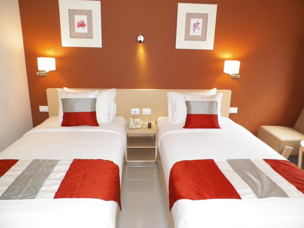 Hotel Tibera Taman Cibeunying Bandung Pokój zdjęcie