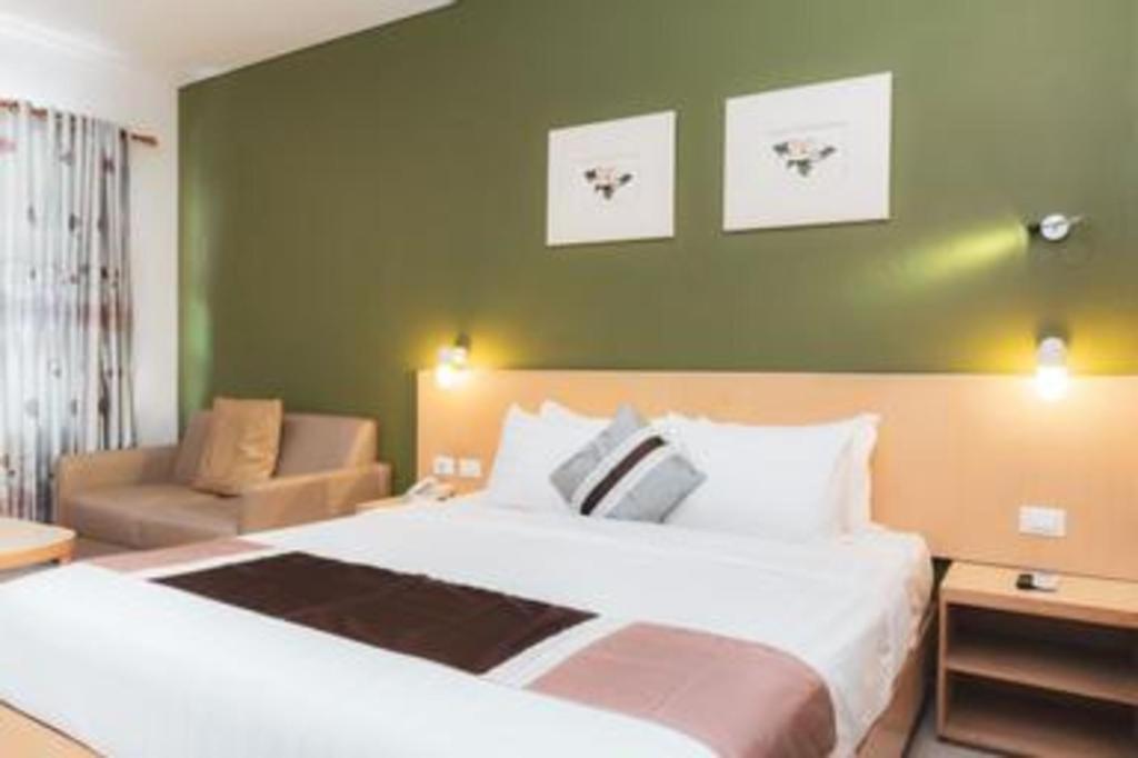 Hotel Tibera Taman Cibeunying Bandung Zewnętrze zdjęcie